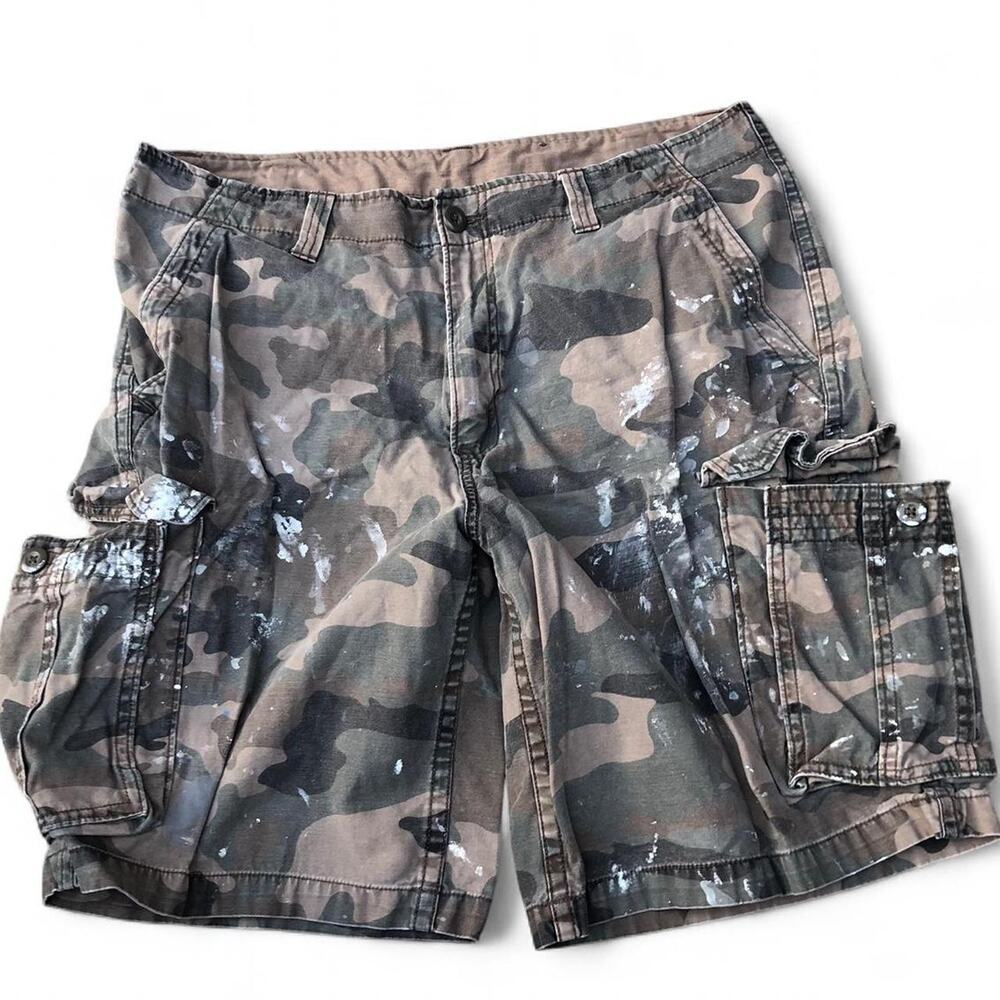 Camo cargo shorts with paint